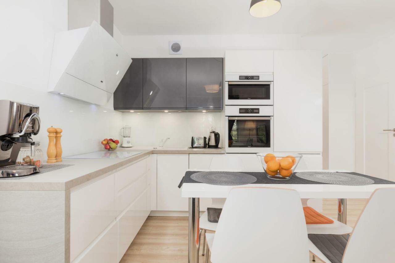 Grace Apartment II Колобжег Экстерьер фото
