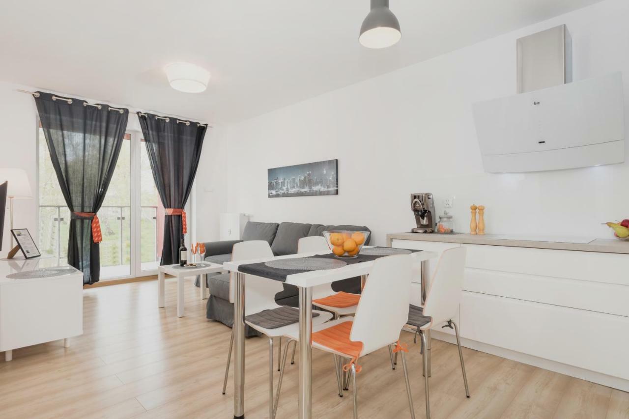Grace Apartment II Колобжег Экстерьер фото